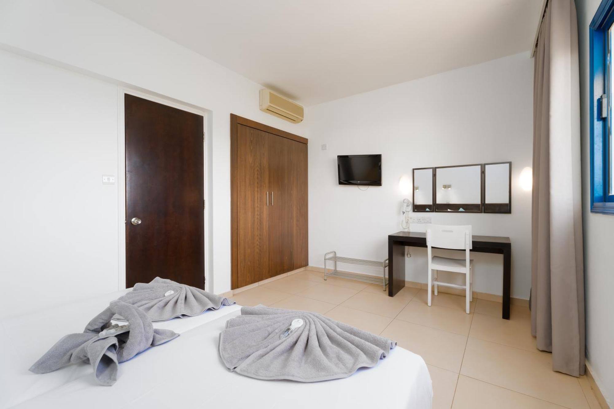 Kritamo Beach Hotel Apartments Ayia Napa Exterior photo